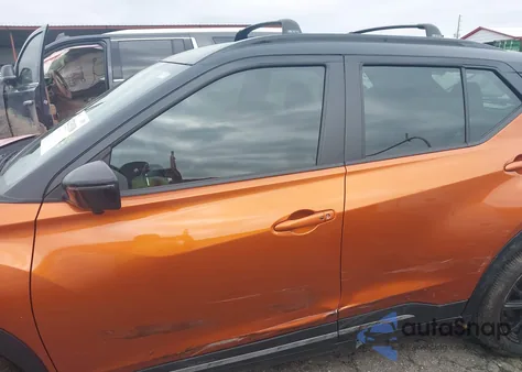 2024 Nissan Kicks Sr Xtronic Cvt z USA, uszkodzony, nr VIN 3N1CP5DV4RL474483